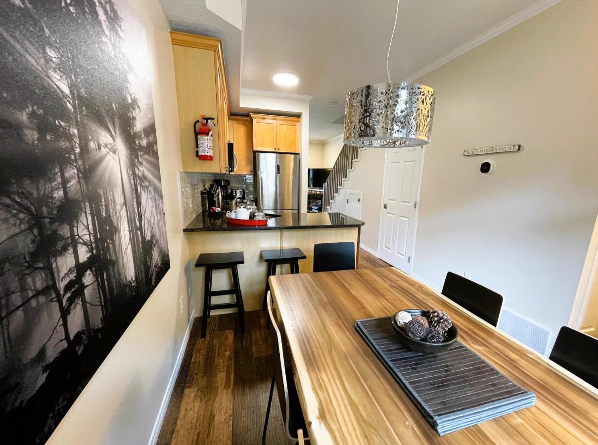 Renovated Chalet At Mystic Springs, Mountain Views, Pets Welcome! Canmore Bagian luar foto