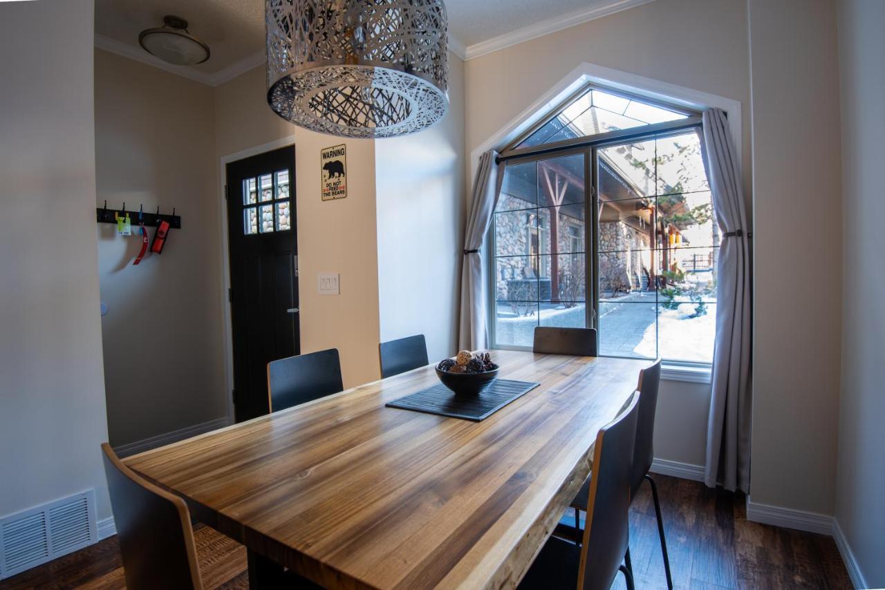 Renovated Chalet At Mystic Springs, Mountain Views, Pets Welcome! Canmore Bagian luar foto