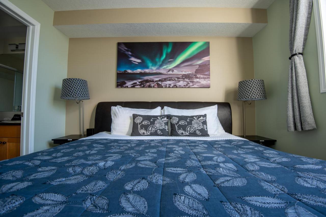 Renovated Chalet At Mystic Springs, Mountain Views, Pets Welcome! Canmore Bagian luar foto